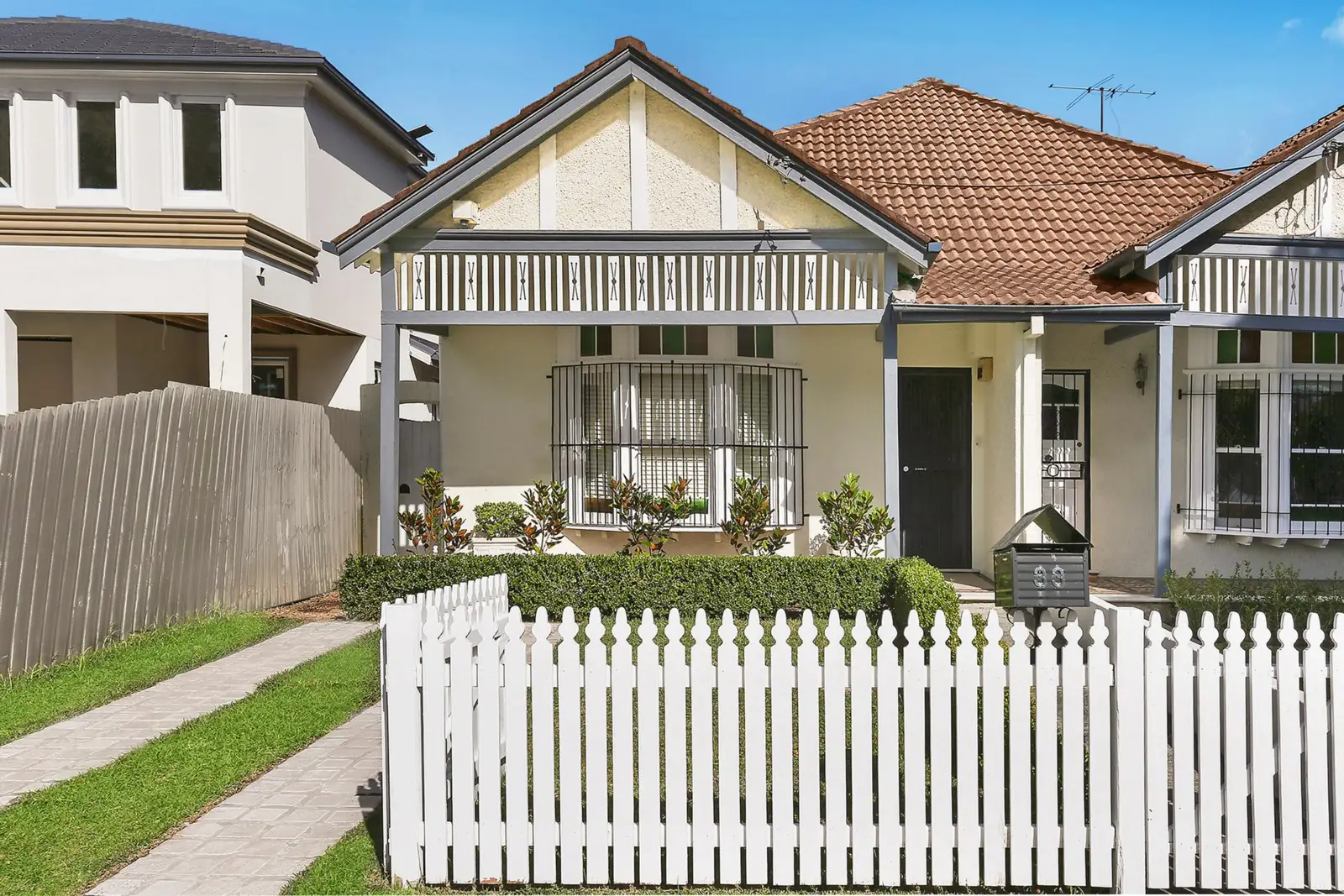 33 Wilberforce Avenue, Rose Bay Sold by Sydney Sotheby's International Realty - image 1