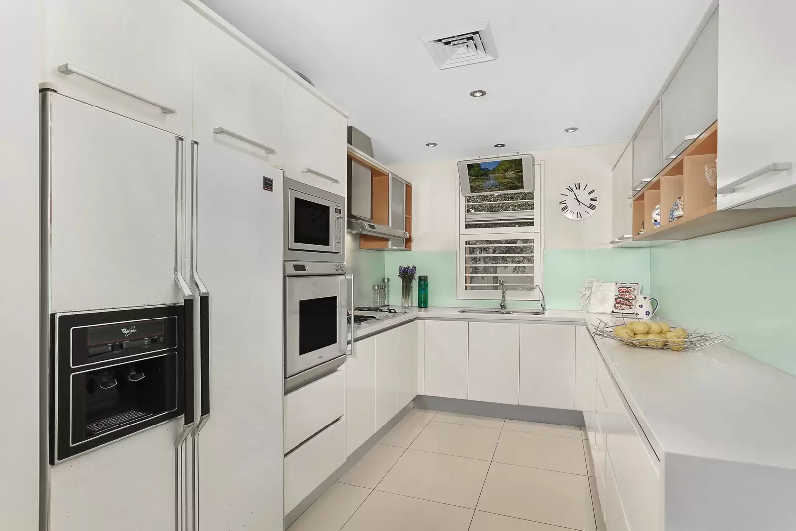 2/247-249 O'Sullivan Road, Bellevue Hill Sold by Sydney Sotheby's International Realty - image 4