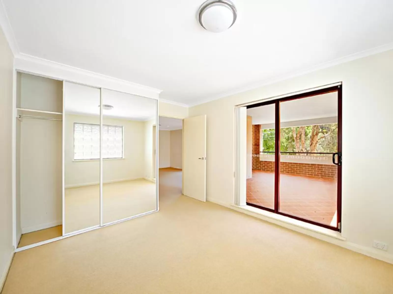 205/508 Riley Street, Surry Hills Leased by Sydney Sotheby's International Realty - image 6