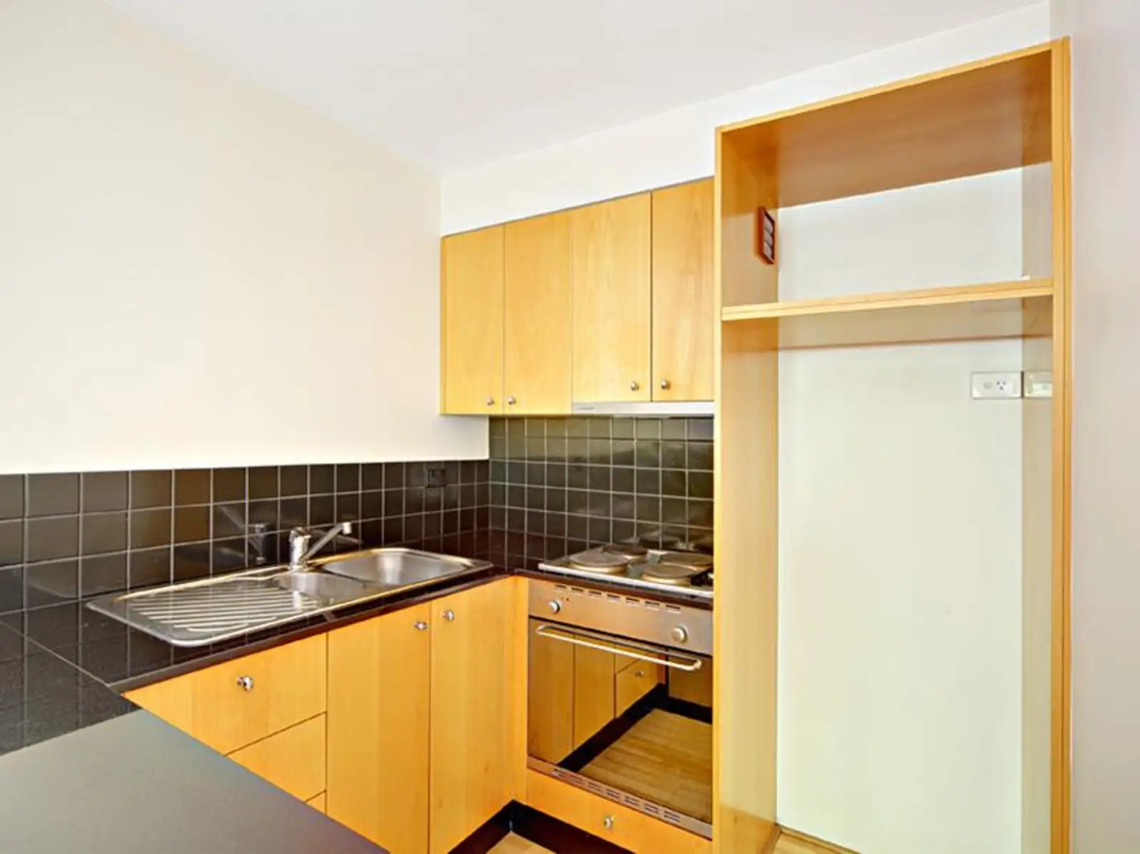 205/508 Riley Street, Surry Hills Leased by Sydney Sotheby's International Realty - image 2