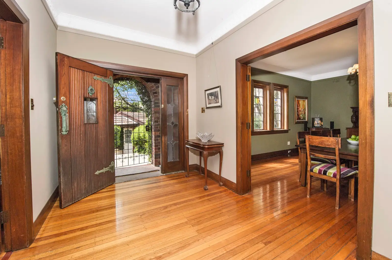 8 Glencoe Road, Woollahra Sold by Sydney Sotheby's International Realty - image 3
