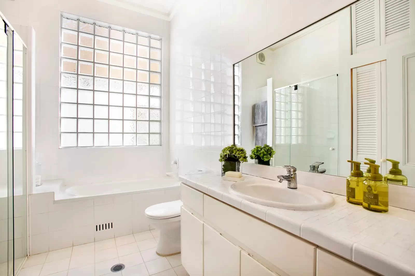 Woollahra Sold by Sydney Sotheby's International Realty - image 4