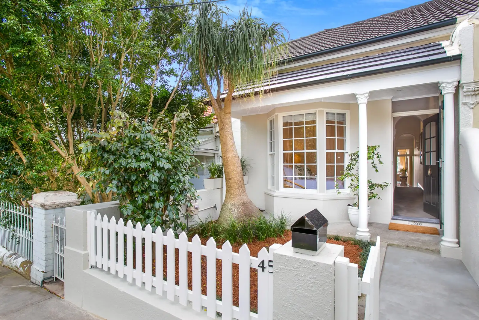 Woollahra Sold by Sydney Sotheby's International Realty - image 1