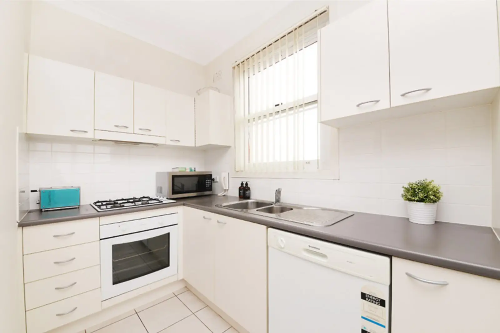 6/286 Military Road, Dover Heights Leased by Sydney Sotheby's International Realty - image 3