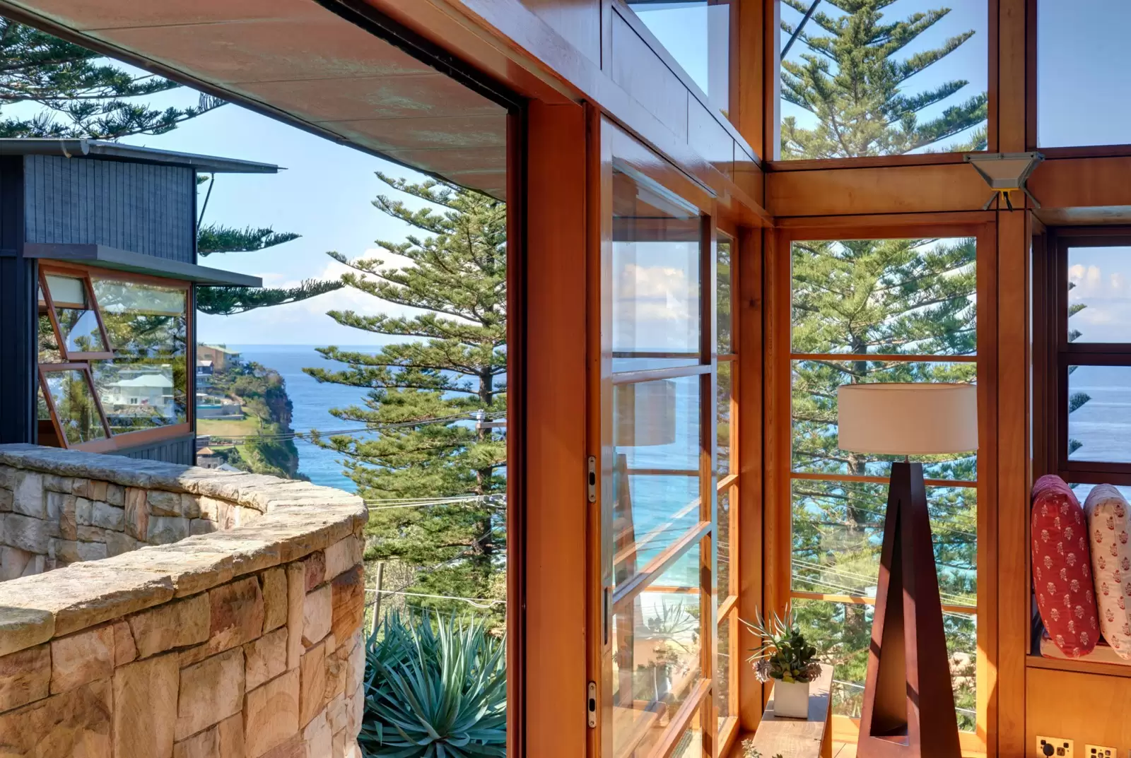16 Karloo Parade, Newport Sold by Sydney Sotheby's International Realty - image 10