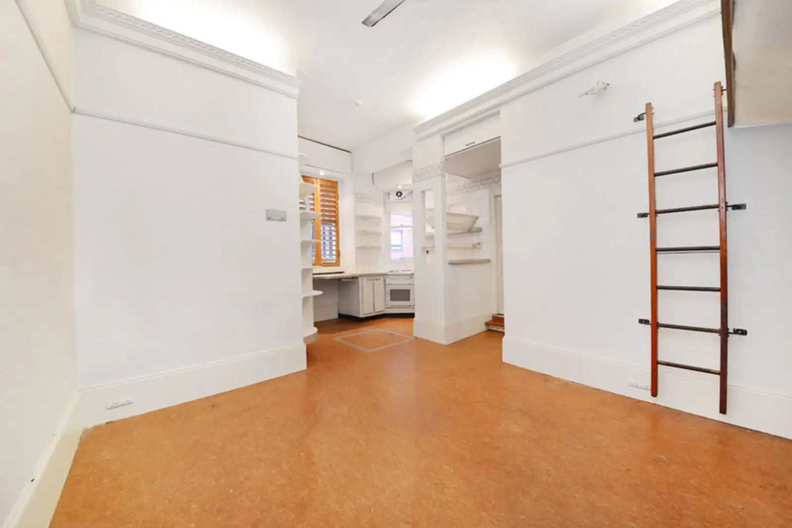 1/3-5 Greenknowe Avenue, Elizabeth Bay Leased by Sydney Sotheby's International Realty - image 3