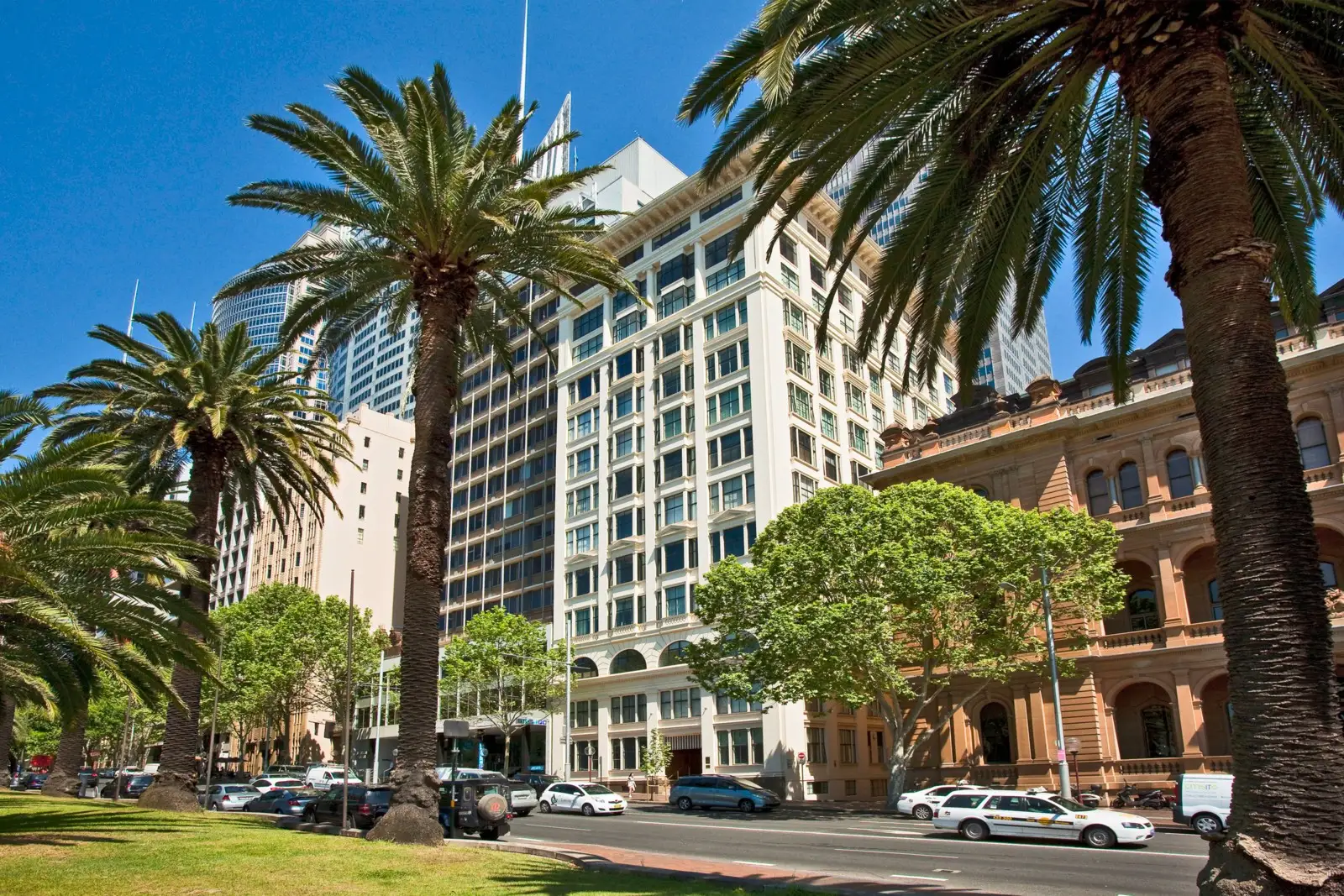 6.1/125 Macquarie Street, Sydney Sold by Sydney Sotheby's International Realty - image 1