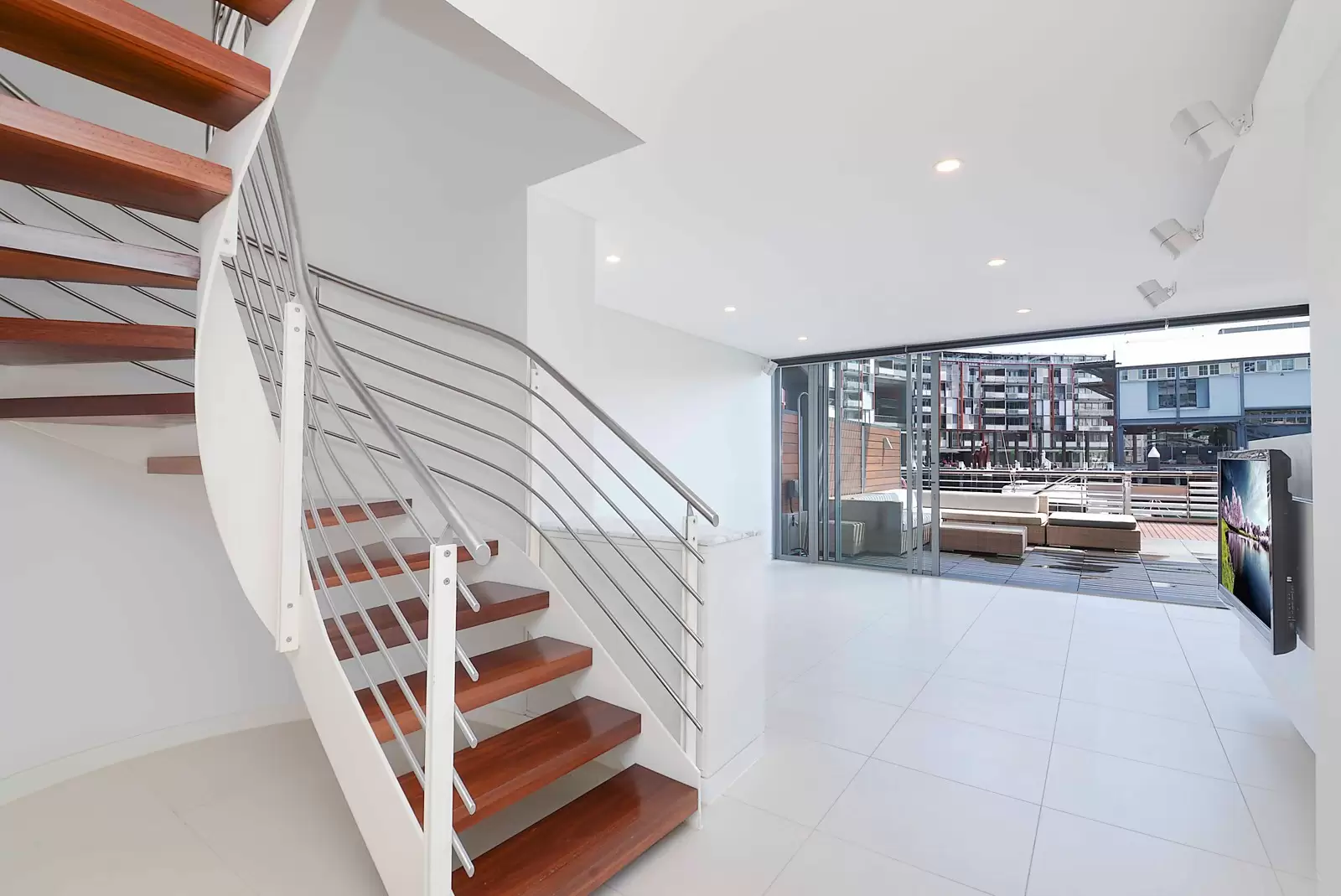 102/19 Hickson Road, Walsh Bay Leased by Sydney Sotheby's International Realty - image 5
