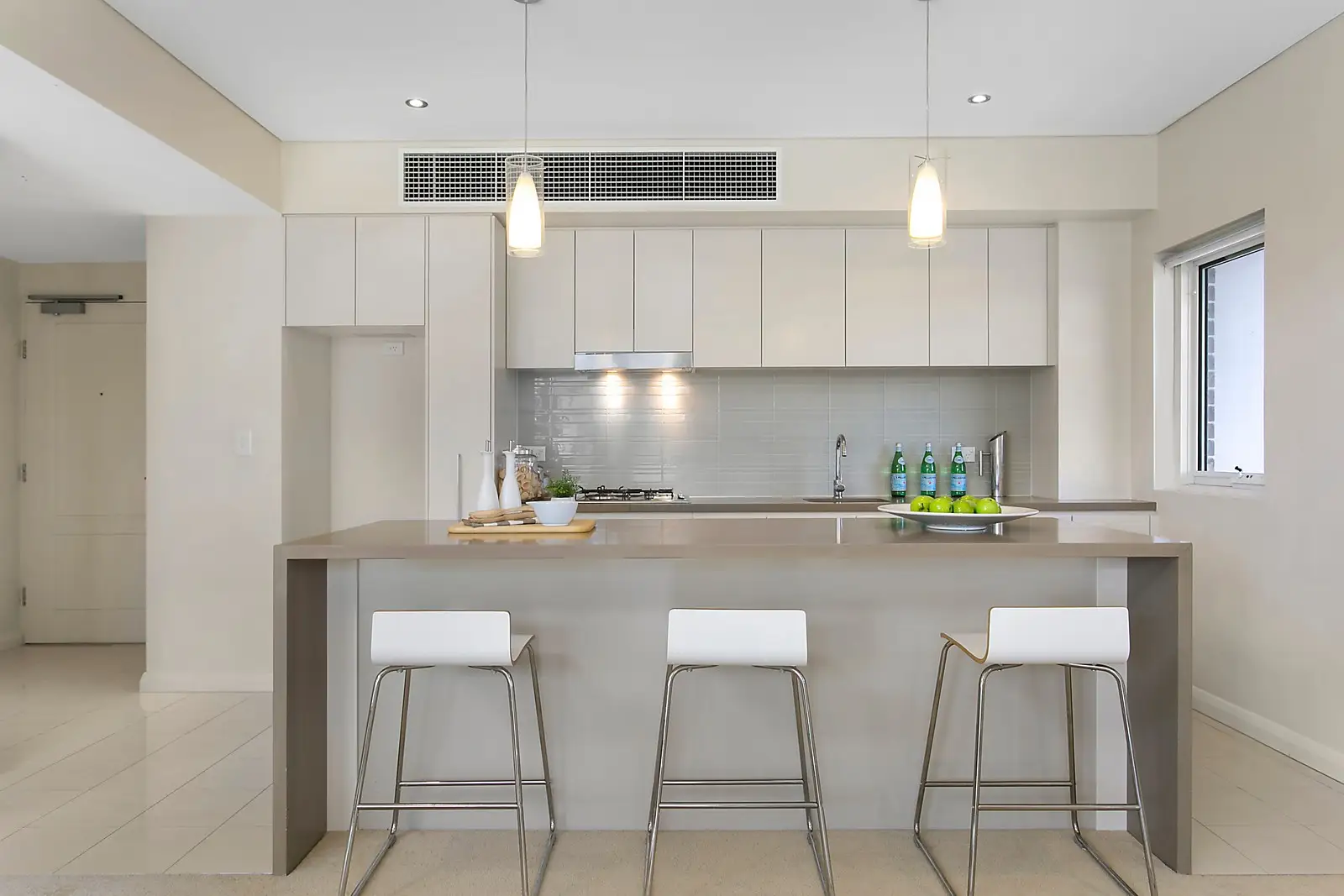 409/657 Pacific Highway, Killara Sold by Sydney Sotheby's International Realty - image 2