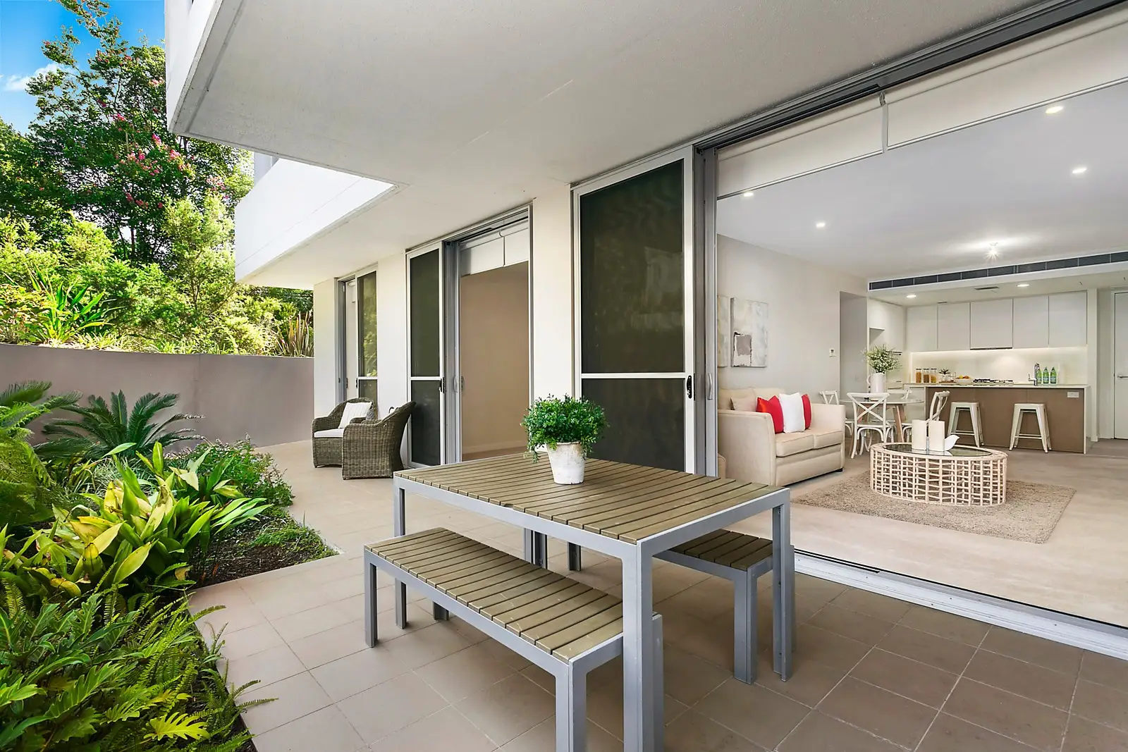 G05/7 Gladstone Parade, Lindfield Sold by Sydney Sotheby's International Realty - image 1