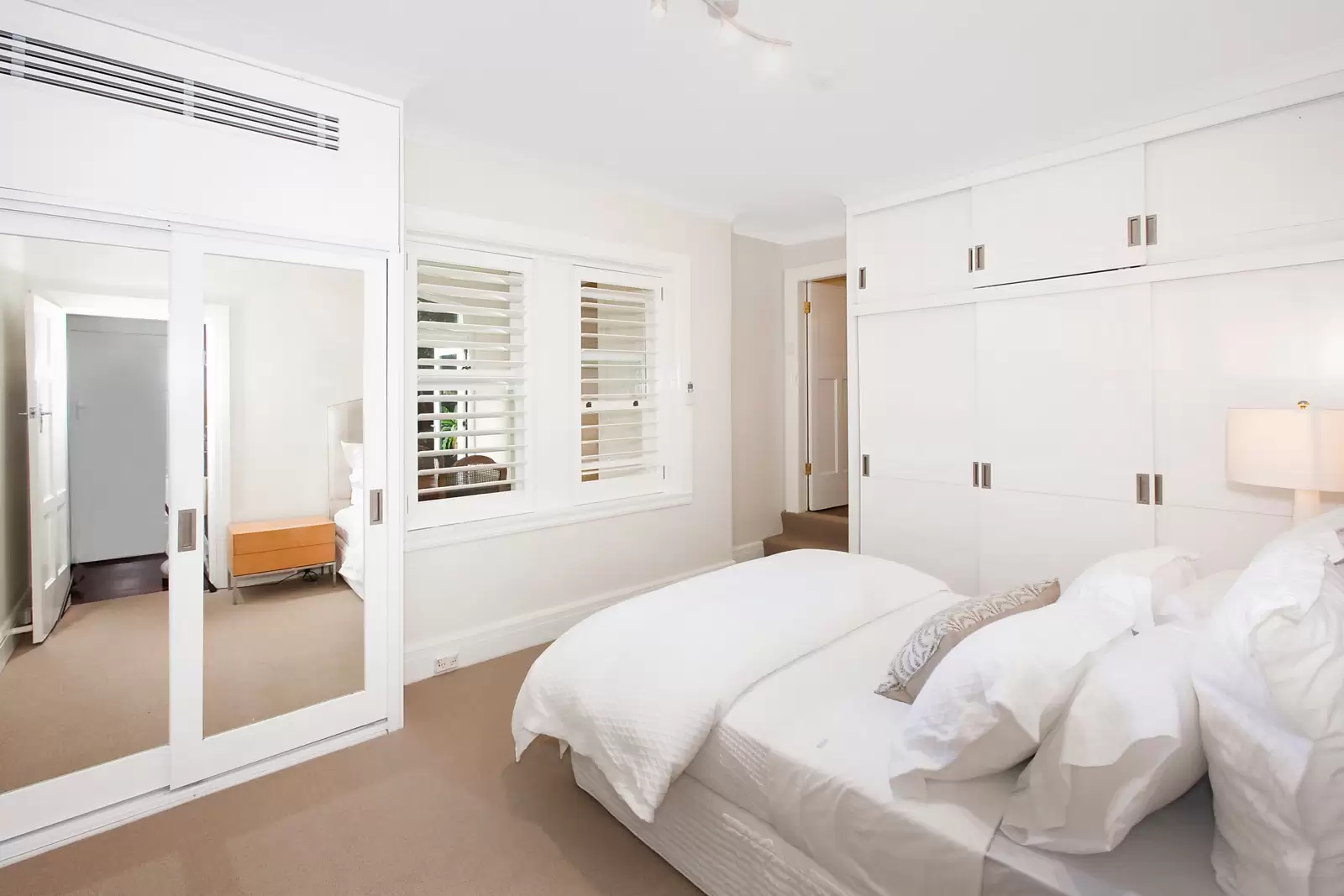 Point Piper Sold by Sydney Sotheby's International Realty - image 8