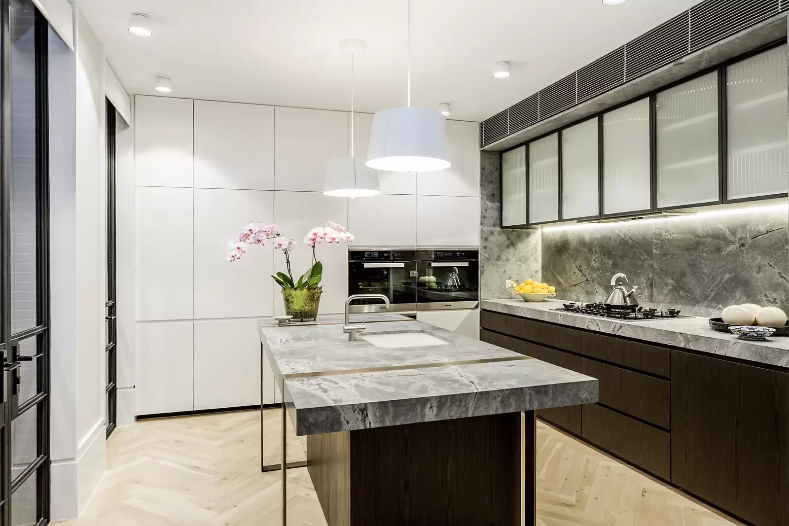 Penthouse 20 '10 Wylde Street', Potts Point Sold by Sydney Sotheby's International Realty - image 13