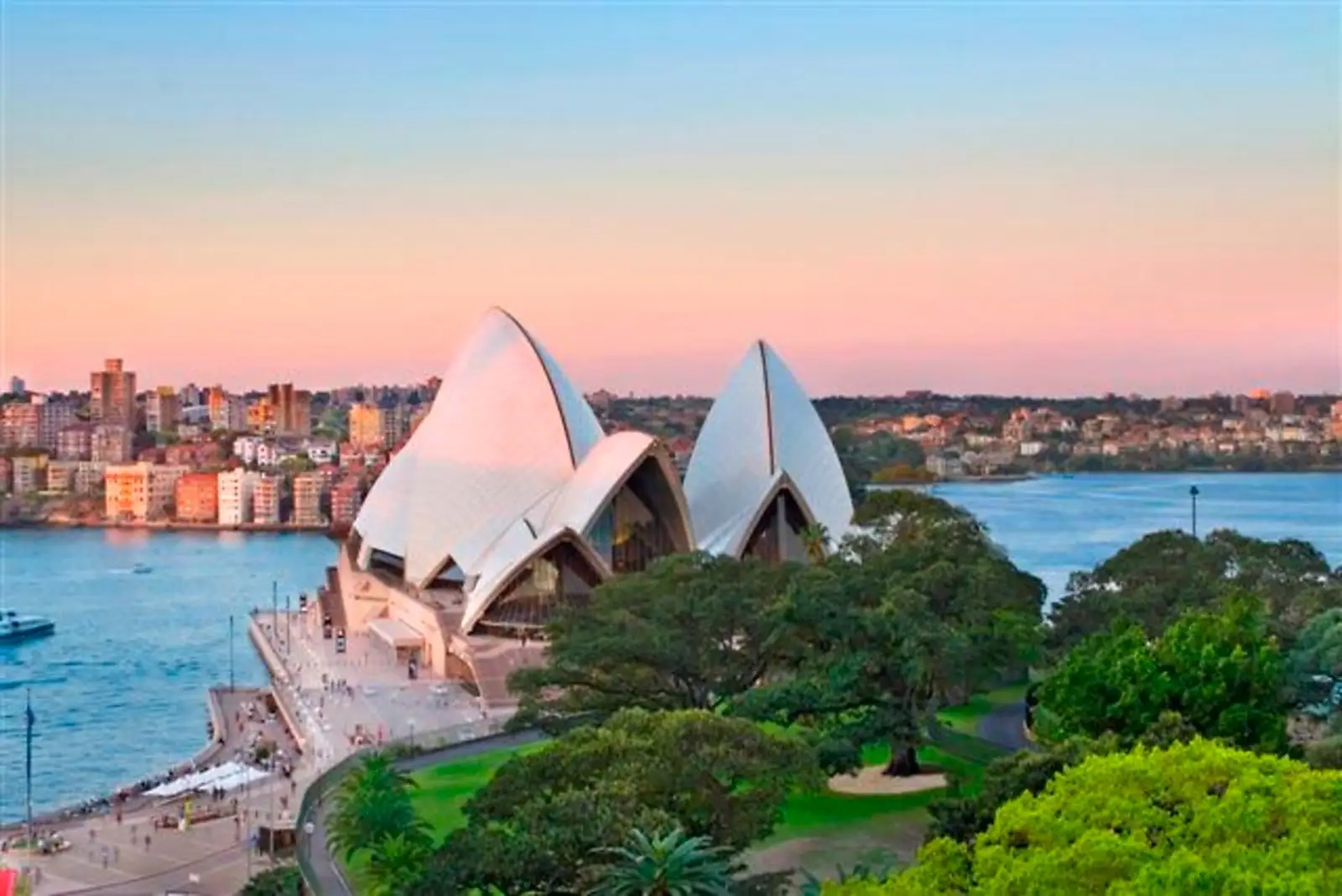 1406/61 Macquarie Street, 'Quay Grand' Sub-penthouse, Sydney Sold by Sydney Sotheby's International Realty - image 3