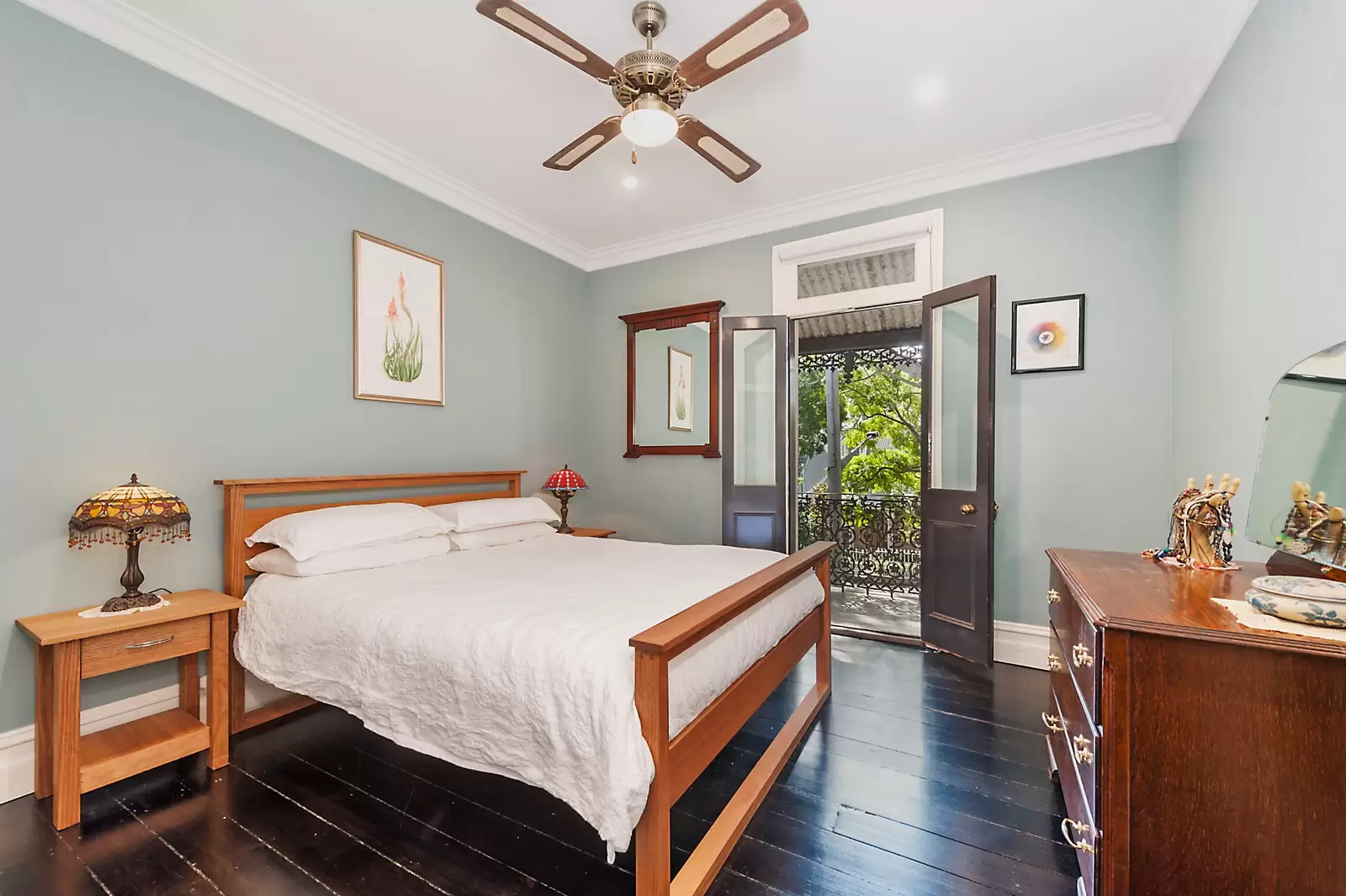 6 Colbourne Avenue, Glebe Sold by Sydney Sotheby's International Realty - image 5