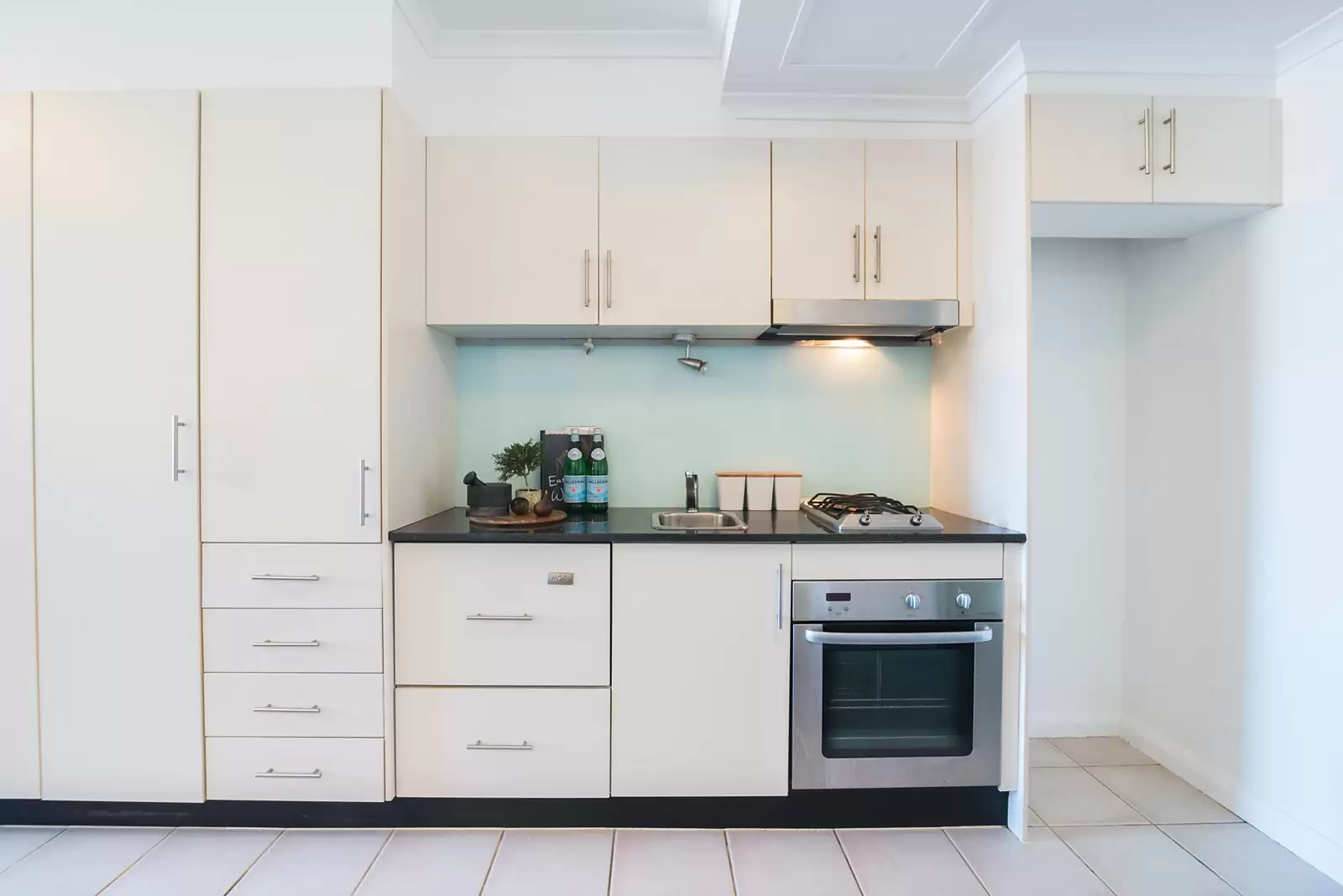 110/11a Lachlan Street, Waterloo Sold by Sydney Sotheby's International Realty - image 4