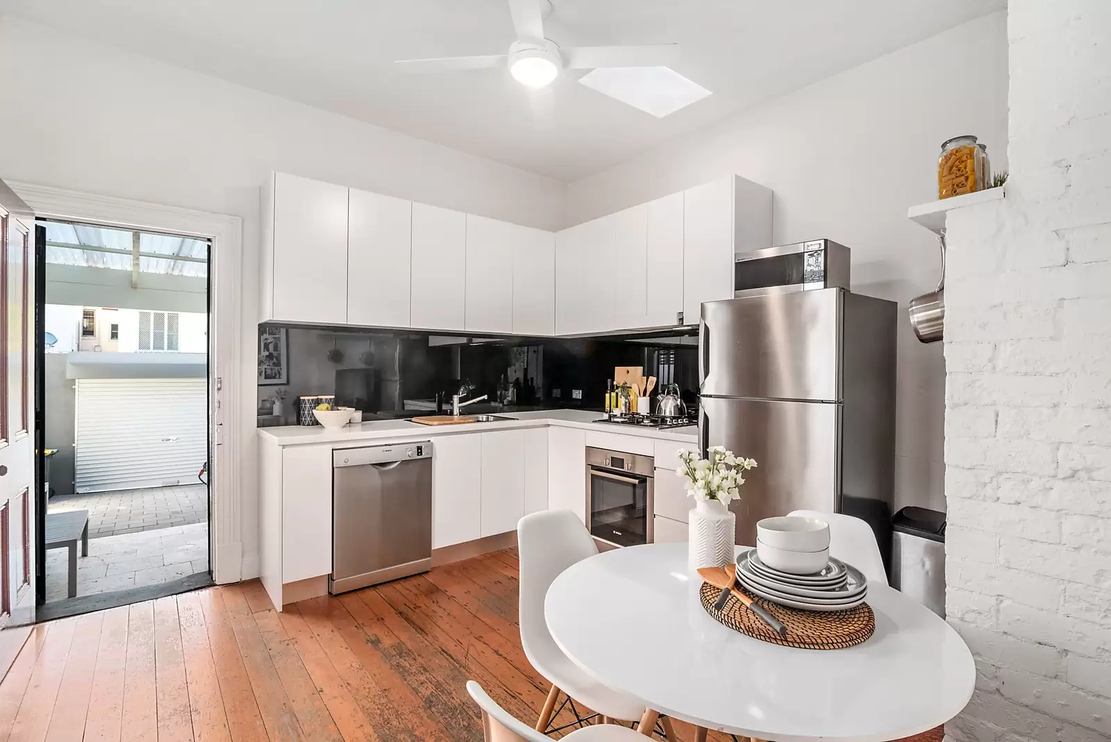 767 Elizabeth Street, Zetland Sold by Sydney Sotheby's International Realty - image 5