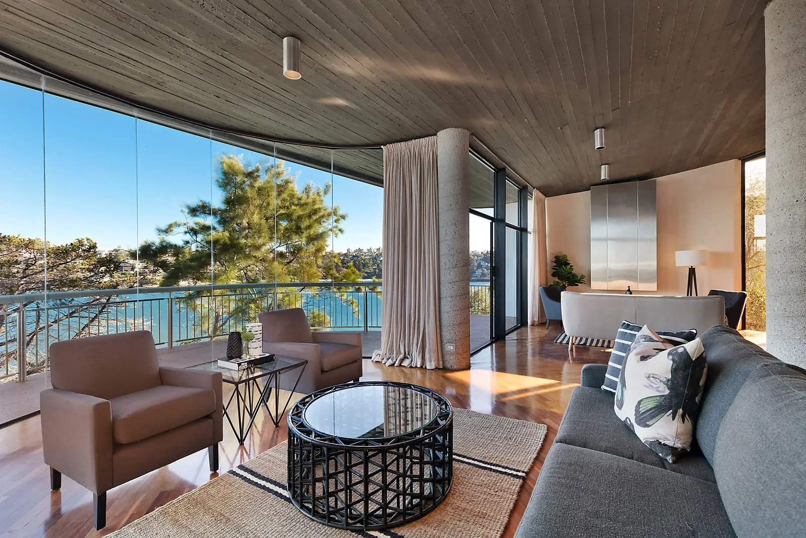91 Cutler Road, Clontarf Sold by Sydney Sotheby's International Realty - image 2