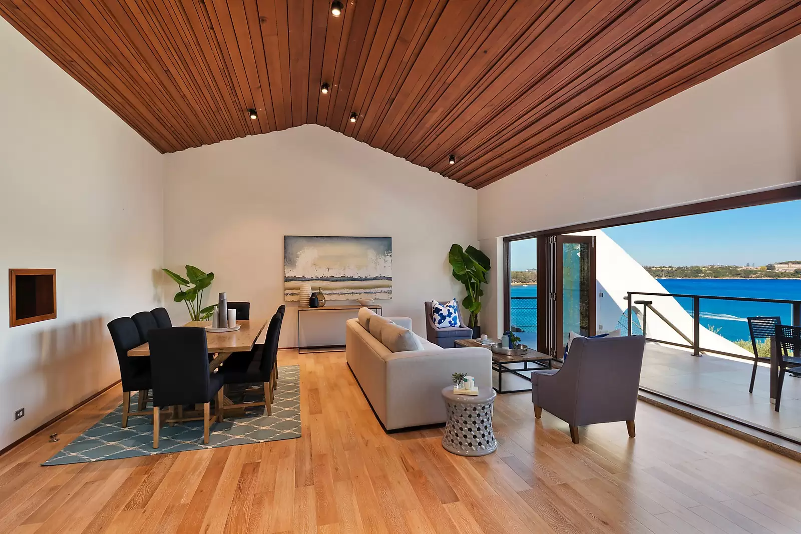 5 Amiens Road, Clontarf Sold by Sydney Sotheby's International Realty - image 4
