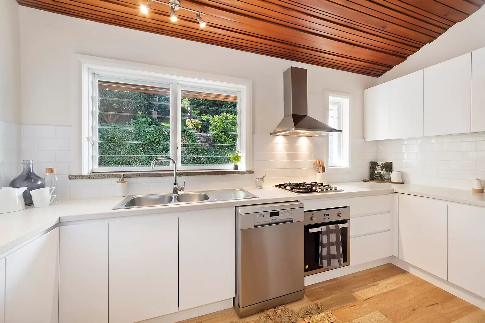 5 Amiens Road, Clontarf Sold by Sydney Sotheby's International Realty - image 7