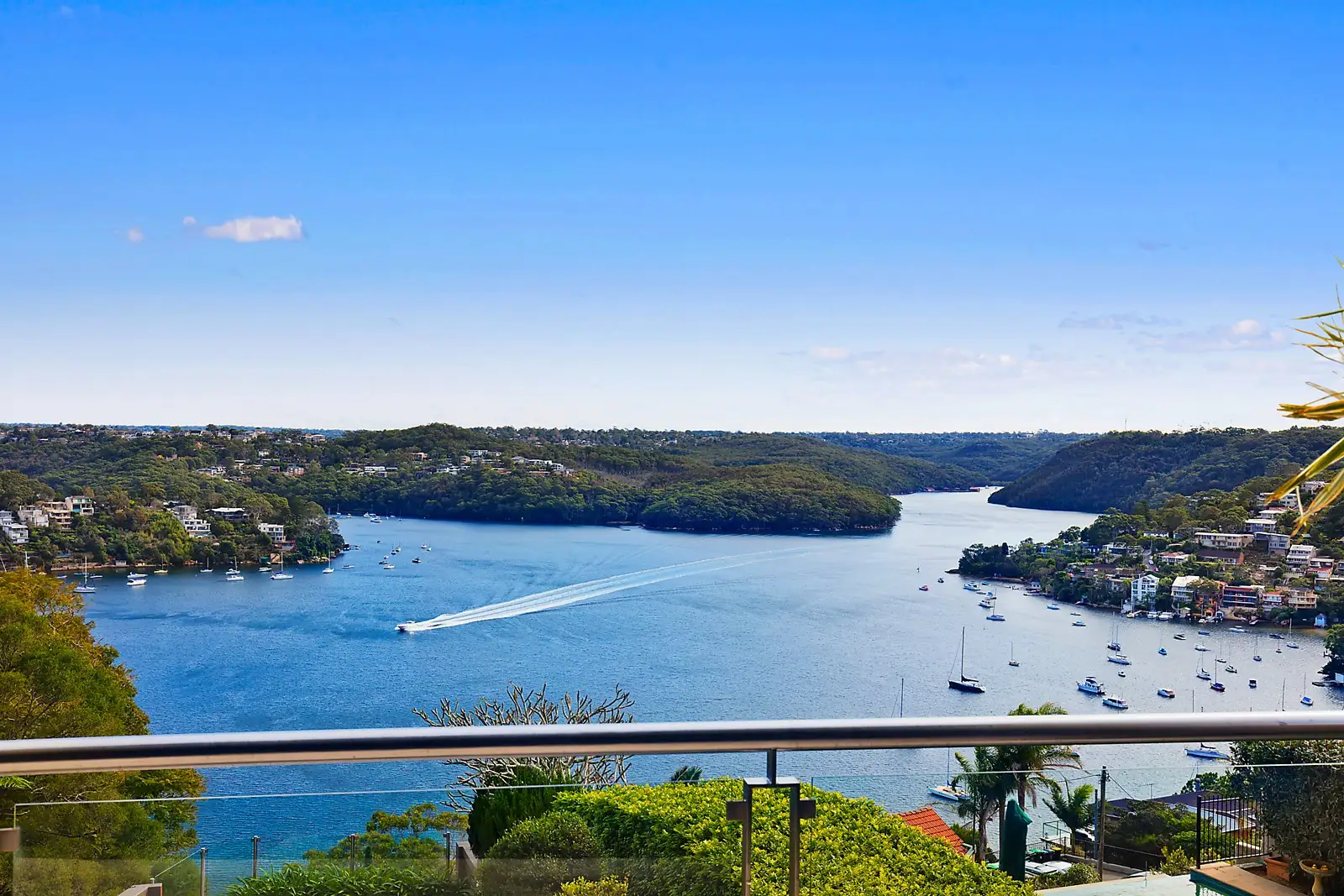 16 David Place, Seaforth Sold by Sydney Sotheby's International Realty - image 1