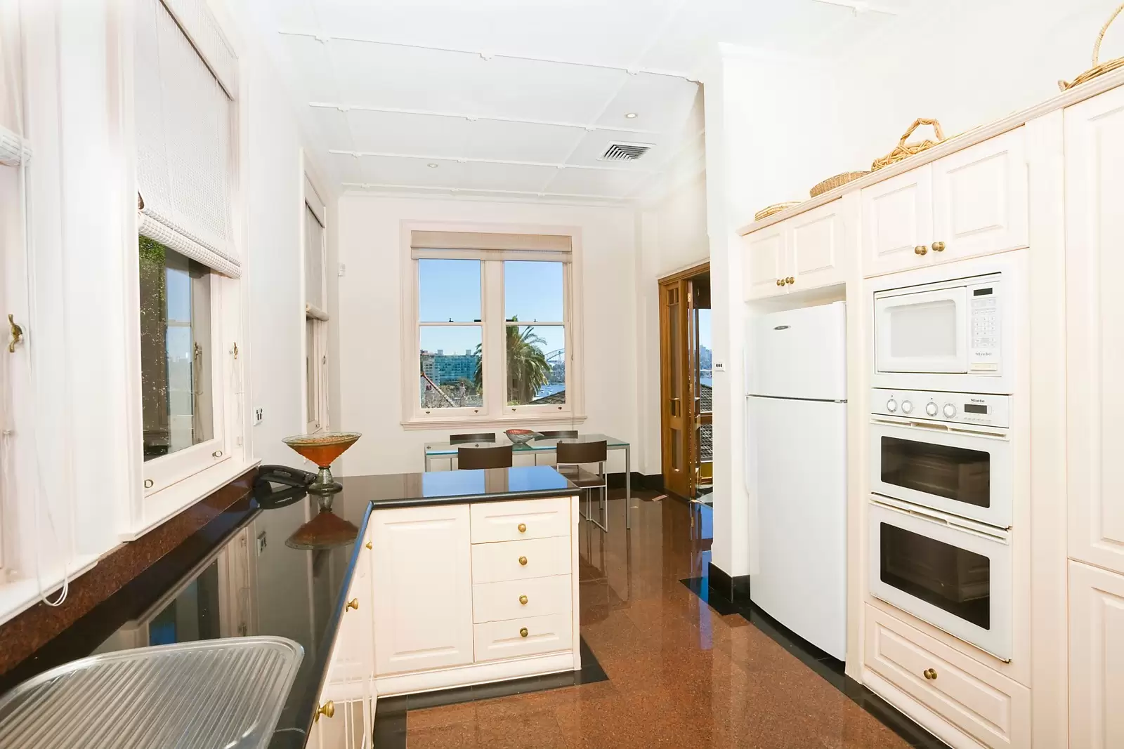 Darling Point Sold by Sydney Sotheby's International Realty - image 11