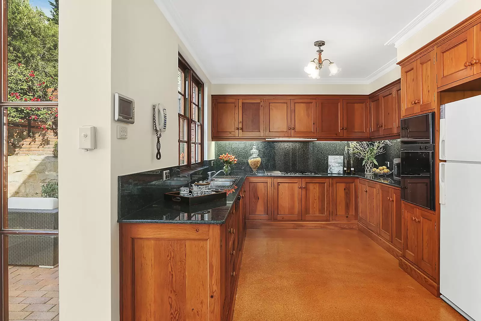 195 Hopetoun Avenue, Vaucluse Sold by Sydney Sotheby's International Realty - image 4