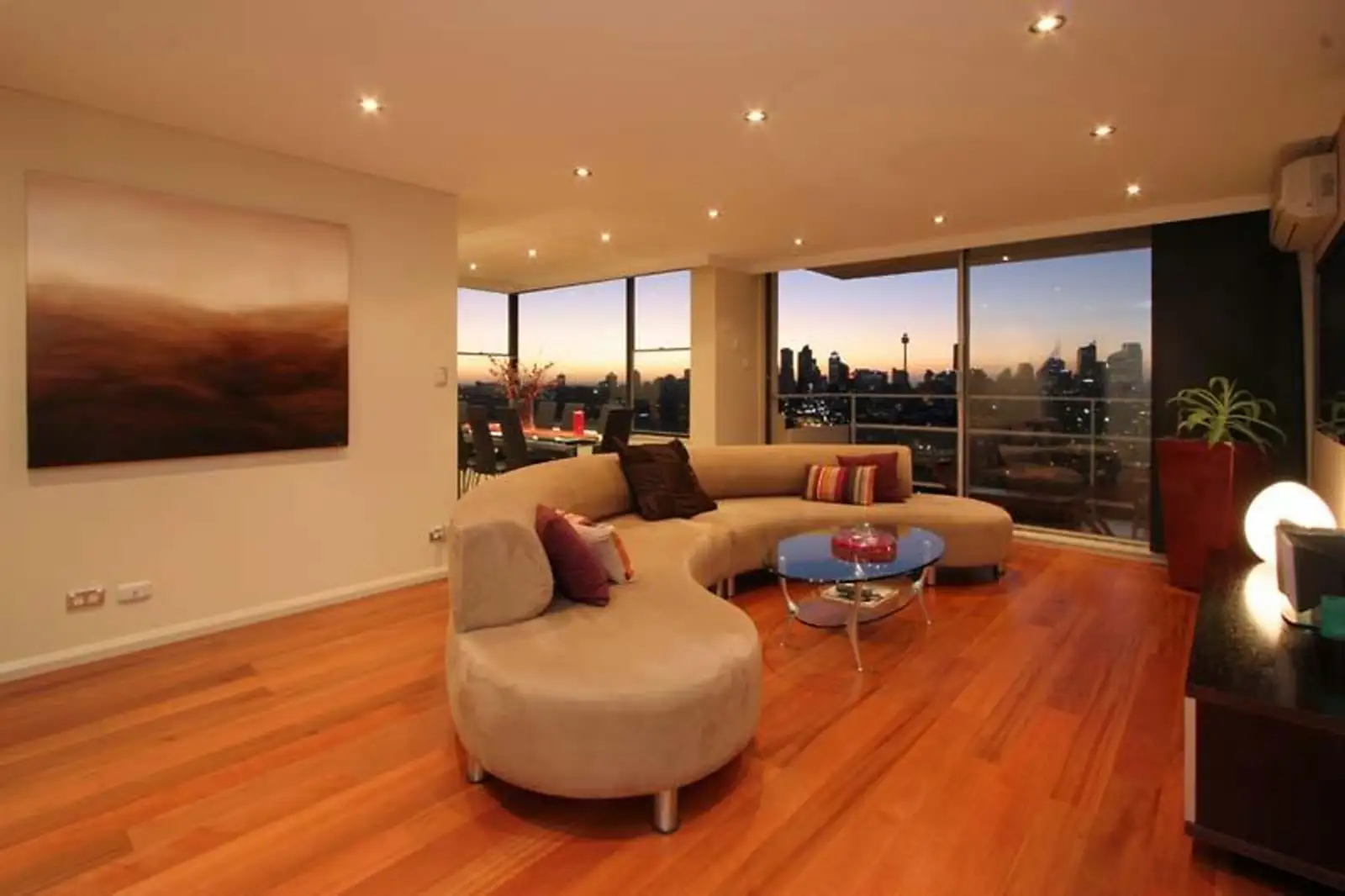 'Ranelagh' 17A/3 Darling Point Road, Darling Point Sold by Sydney Sotheby's International Realty - image 2