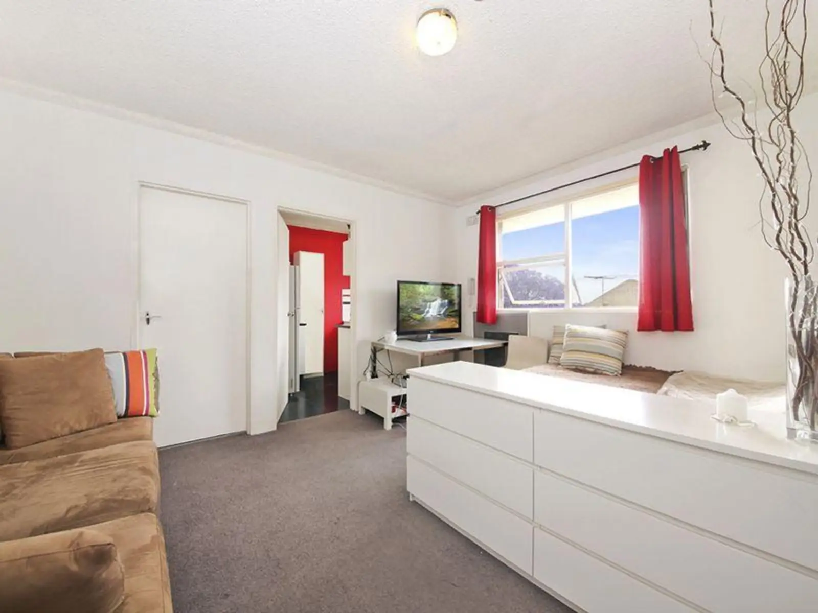 Newtown Leased by Sydney Sotheby's International Realty - image 2