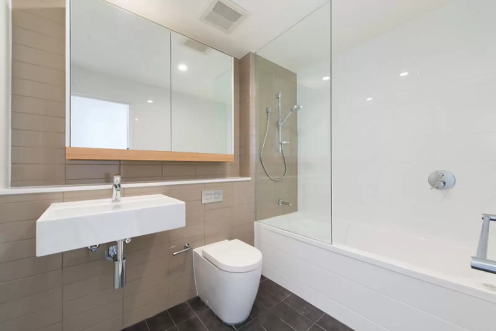 767 Botany Road, Rosebery Sold by Sydney Sotheby's International Realty - image 5