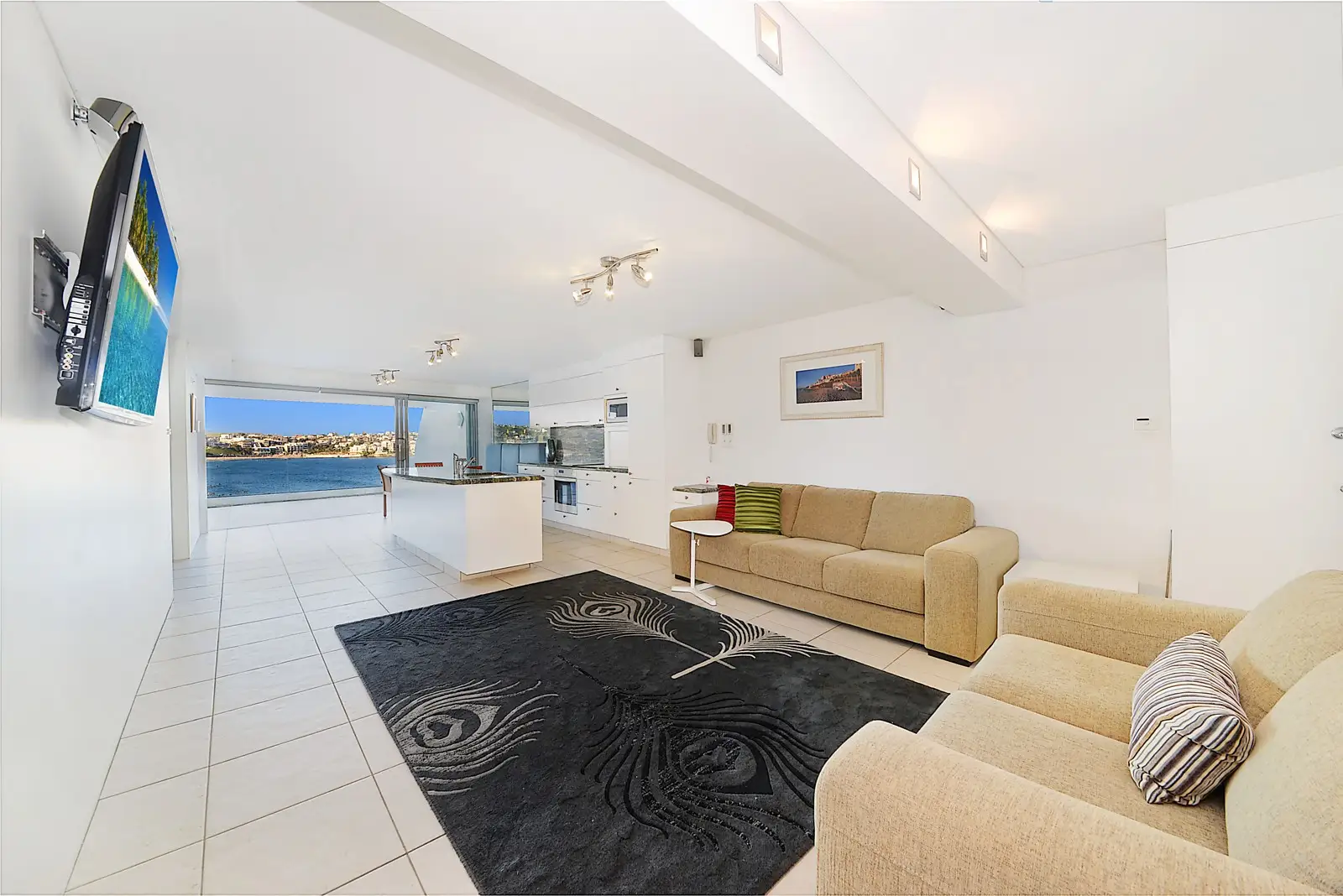 22/2-4 Notts Avenue, Bondi Beach Sold by Sydney Sotheby's International Realty - image 3