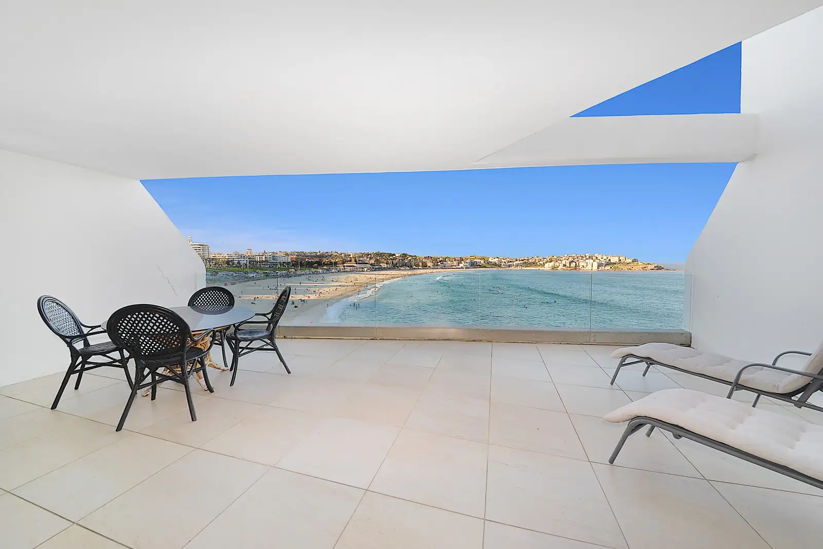 22/2-4 Notts Avenue, Bondi Beach Sold by Sydney Sotheby's International Realty - image 1