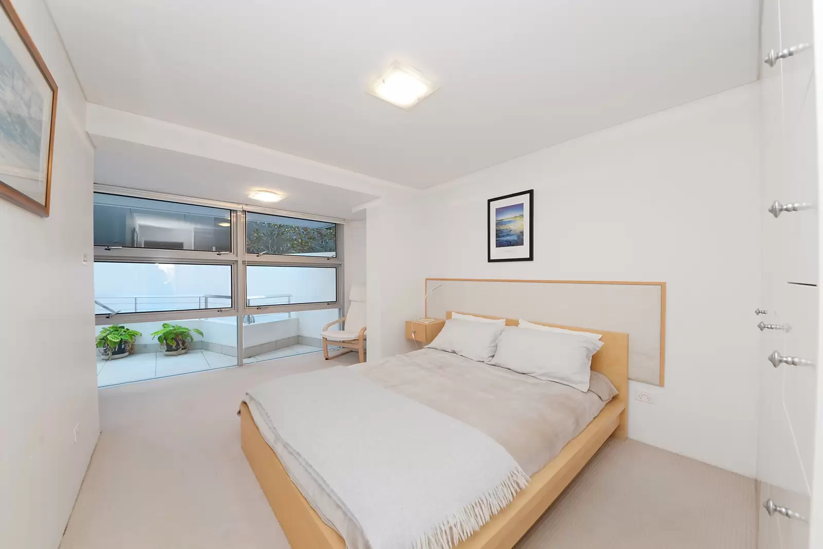 22/2-4 Notts Avenue, Bondi Beach Sold by Sydney Sotheby's International Realty - image 6