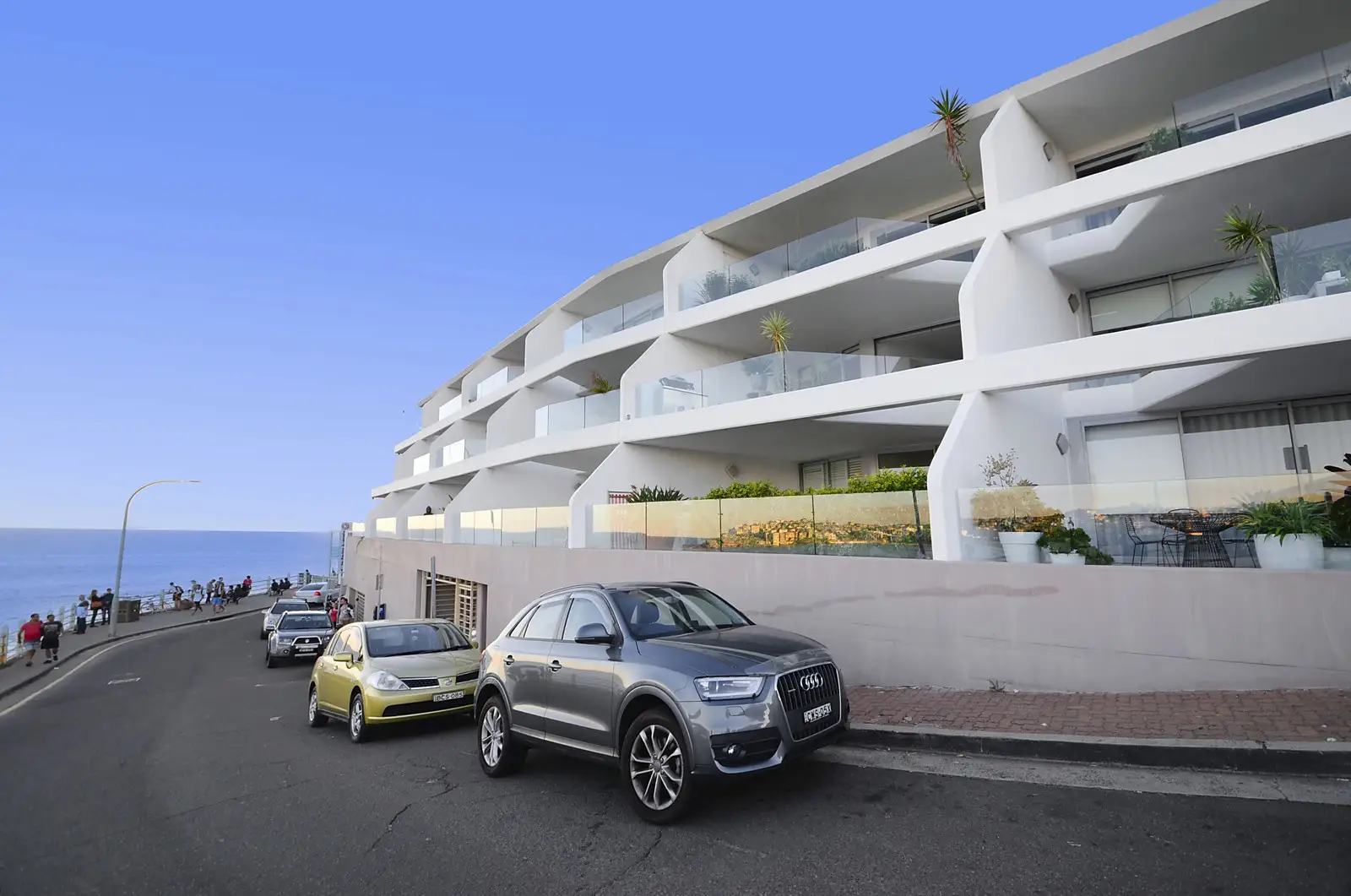 22/2-4 Notts Avenue, Bondi Beach Sold by Sydney Sotheby's International Realty - image 2