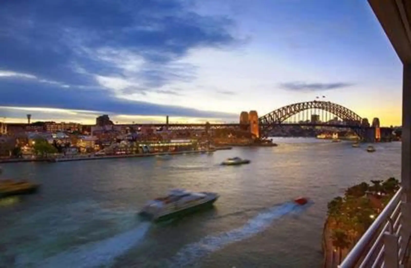 84/7 Macquarie Street, Sydney Sold by Sydney Sotheby's International Realty - image 2